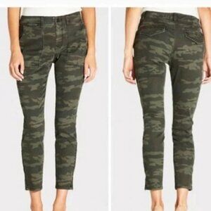 Sanctuary Standard Surplus Camo High-Rise Skinny Jeans with Zippered Hem Size 30